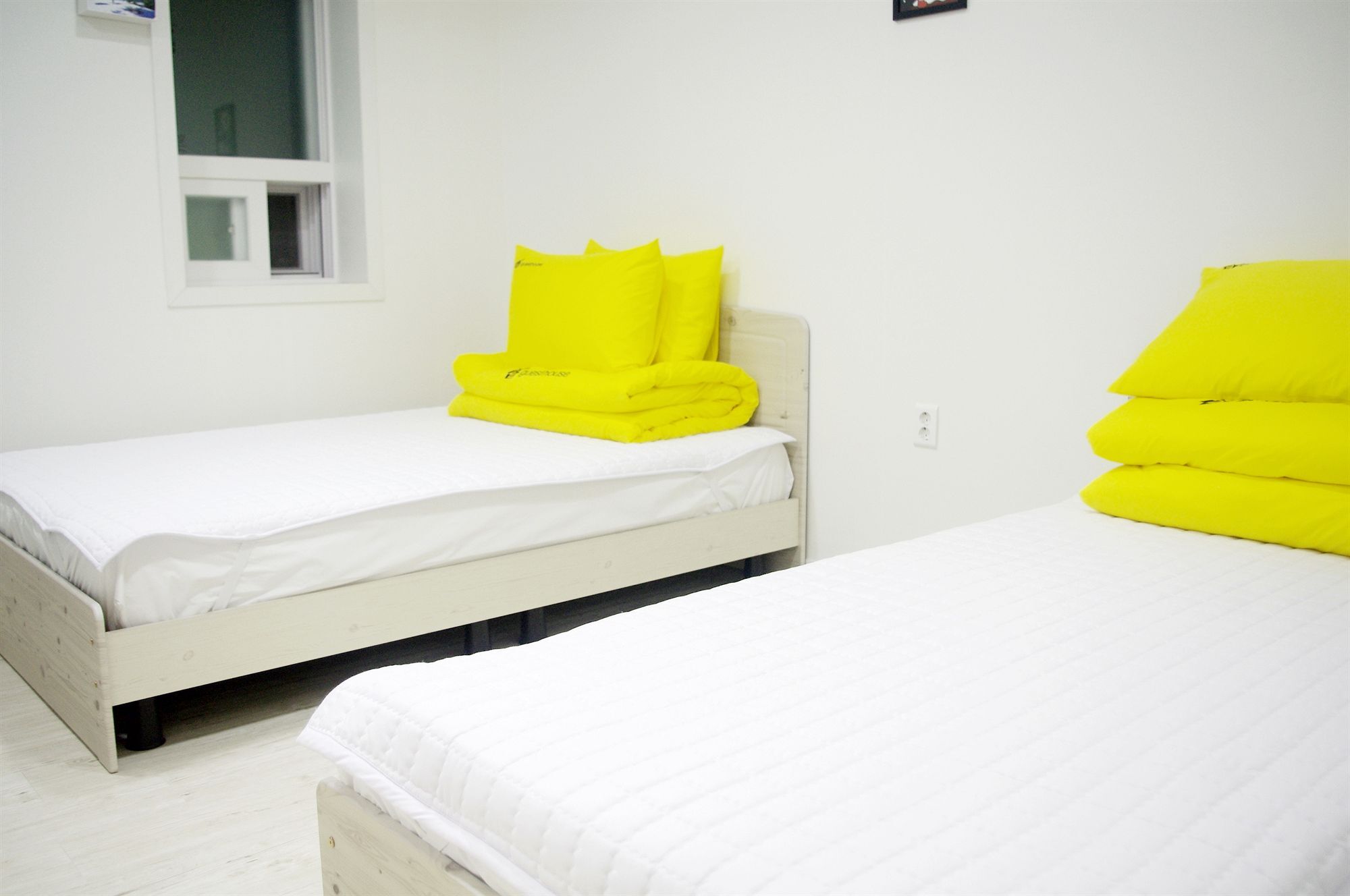 24 Guesthouse Yeosu Bagian luar foto