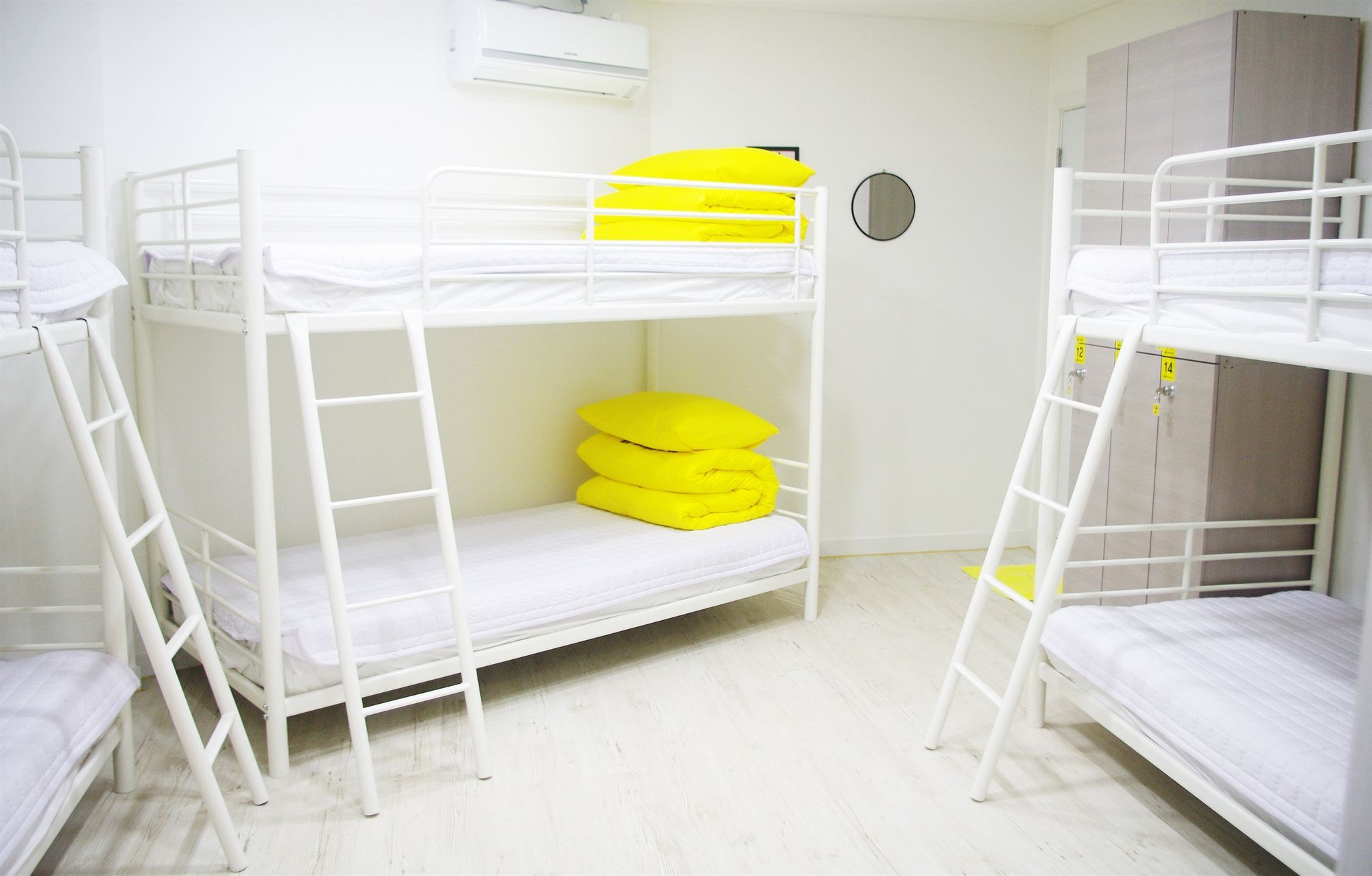 24 Guesthouse Yeosu Bagian luar foto