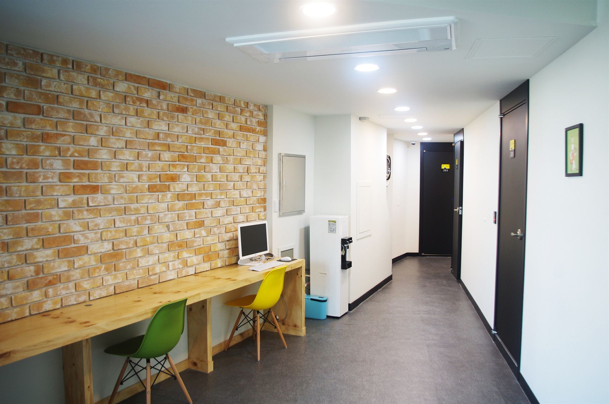 24 Guesthouse Yeosu Bagian luar foto