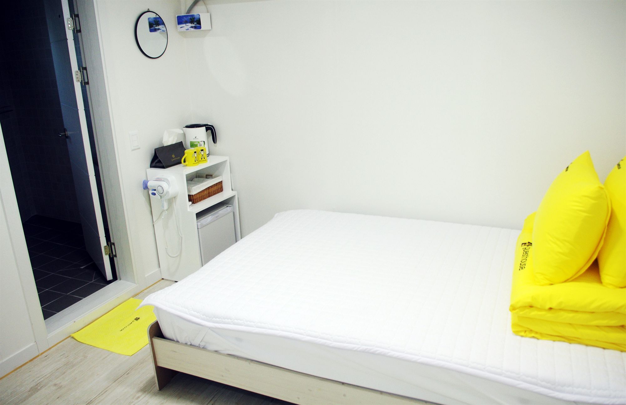 24 Guesthouse Yeosu Bagian luar foto