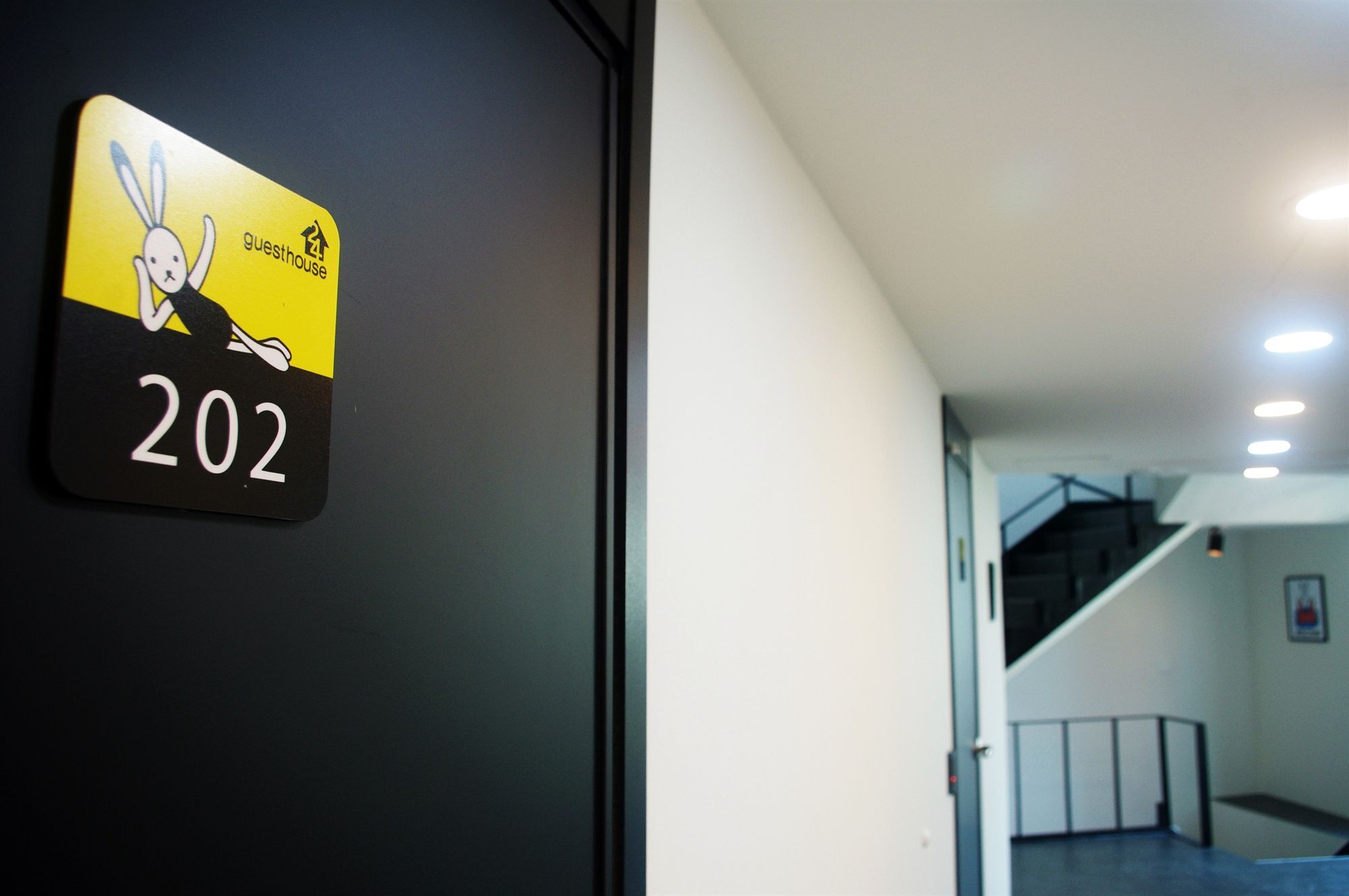 24 Guesthouse Yeosu Bagian luar foto