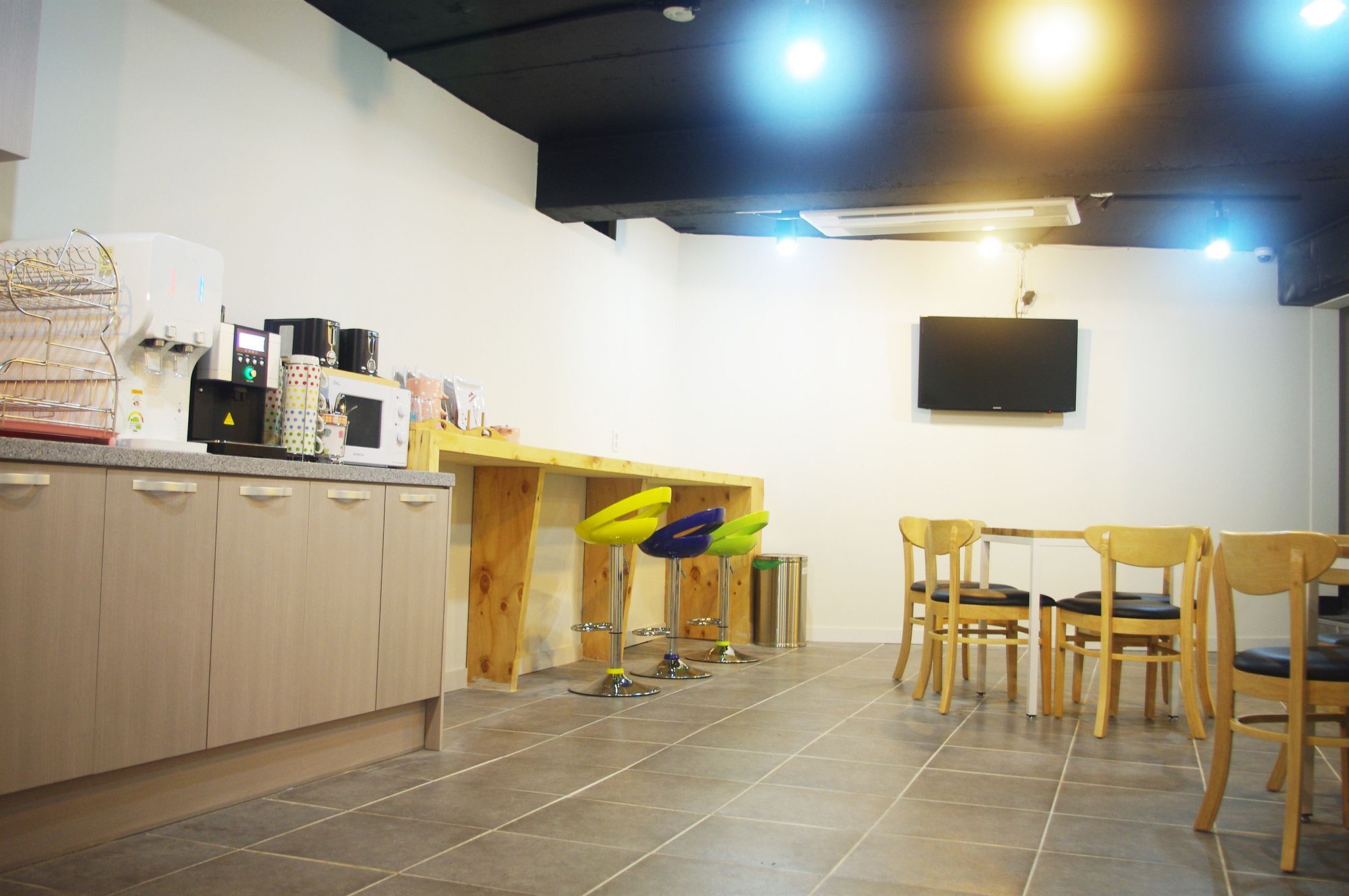 24 Guesthouse Yeosu Bagian luar foto