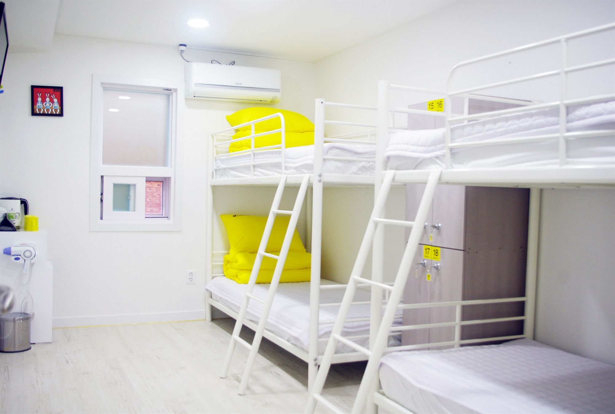 24 Guesthouse Yeosu Bagian luar foto