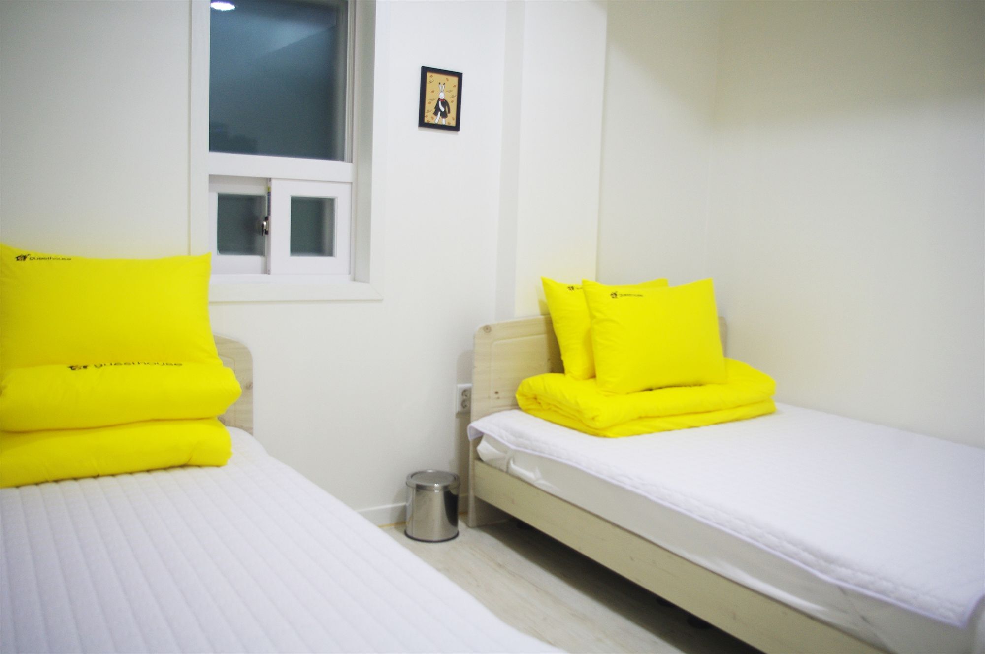 24 Guesthouse Yeosu Bagian luar foto