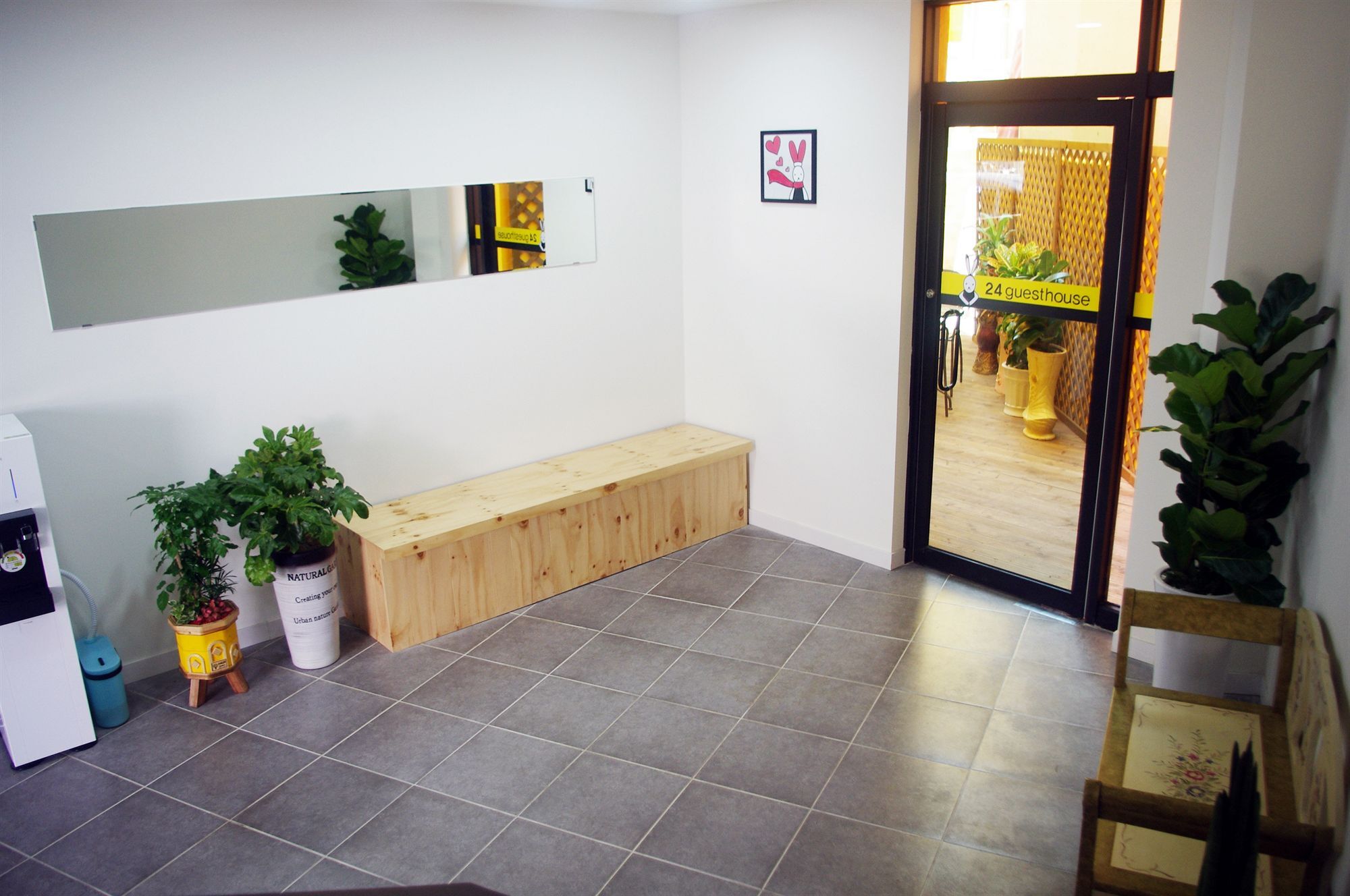 24 Guesthouse Yeosu Bagian luar foto
